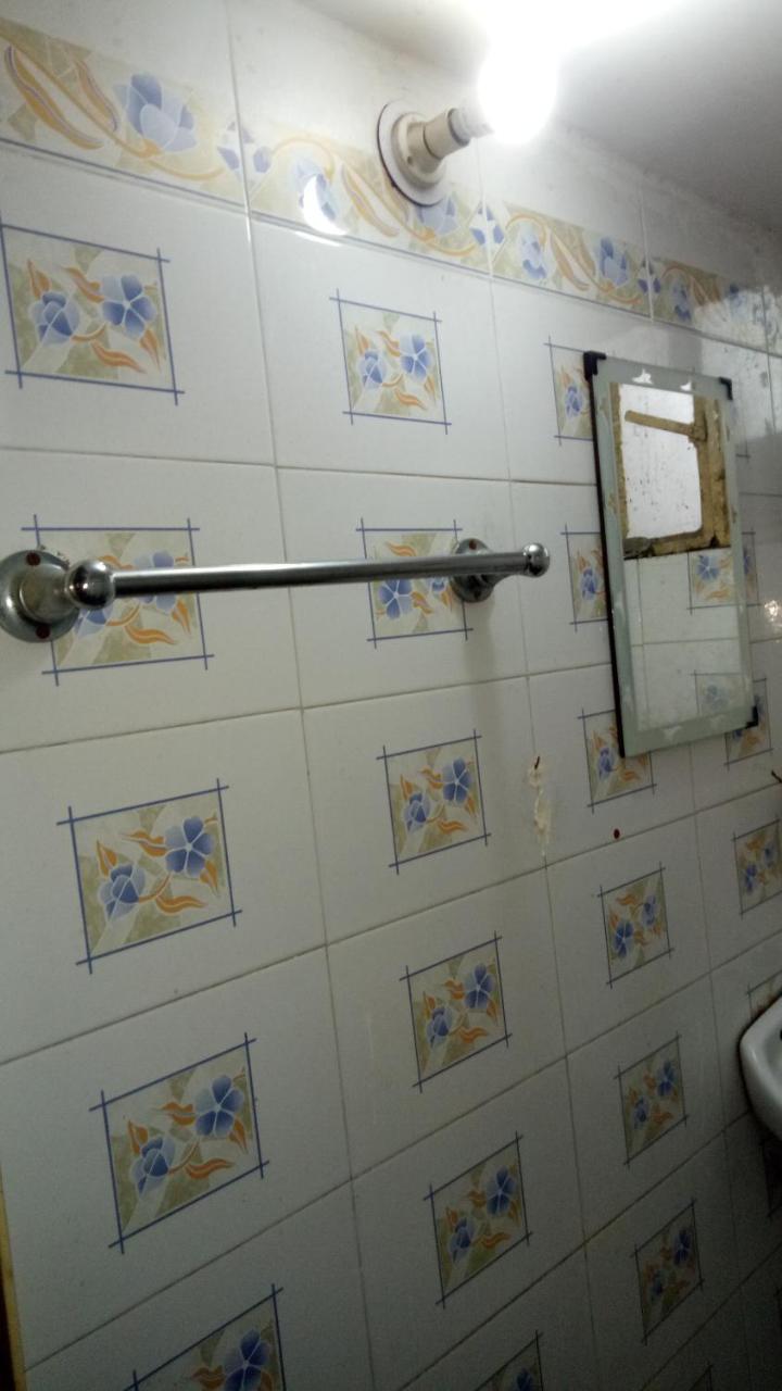 Ishan Paying Guest House Varanasi Exterior photo